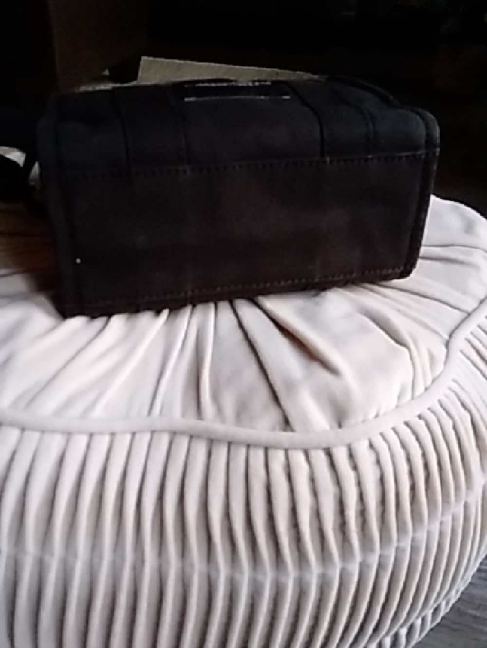 Marc Jacobs Black 'The Tote Bag' Messenger Tote with White Logo ๐ค๐ค - Picture 3 of 5